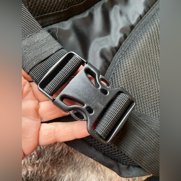 Rare excellent CROCS full-size backpack Alligator Graffiti multicolor w/jibbitz! - Picture 7 of 14